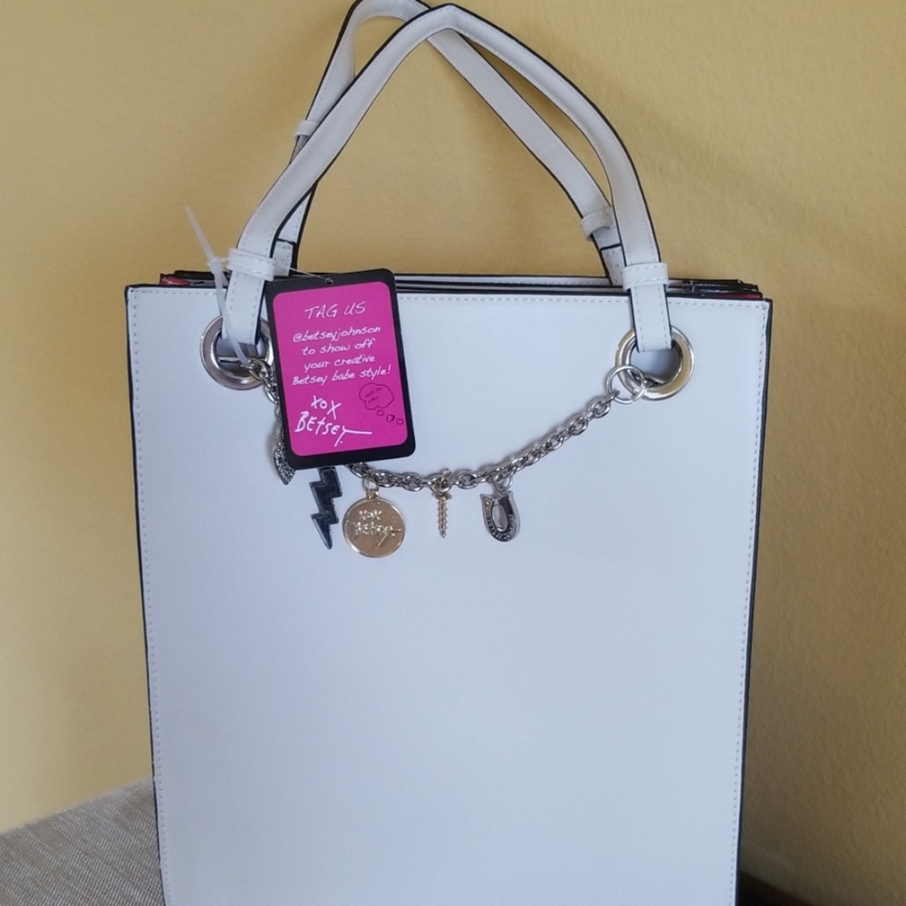 Great BETSEY PURSE
